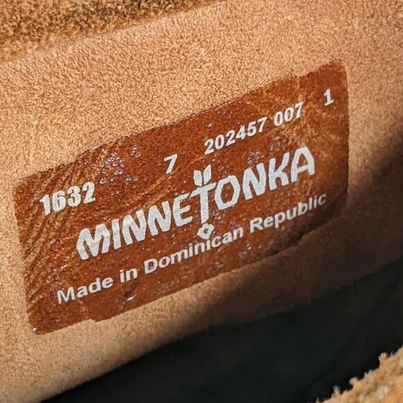 Minnetonka 3-Layer Fringe Boots - Picture 8 of 9